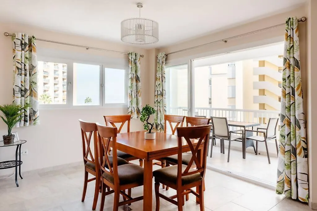 דירות Amplio Con Vistas Al Mar Y Piscina En בנאלמדנה 0*,  ספרד